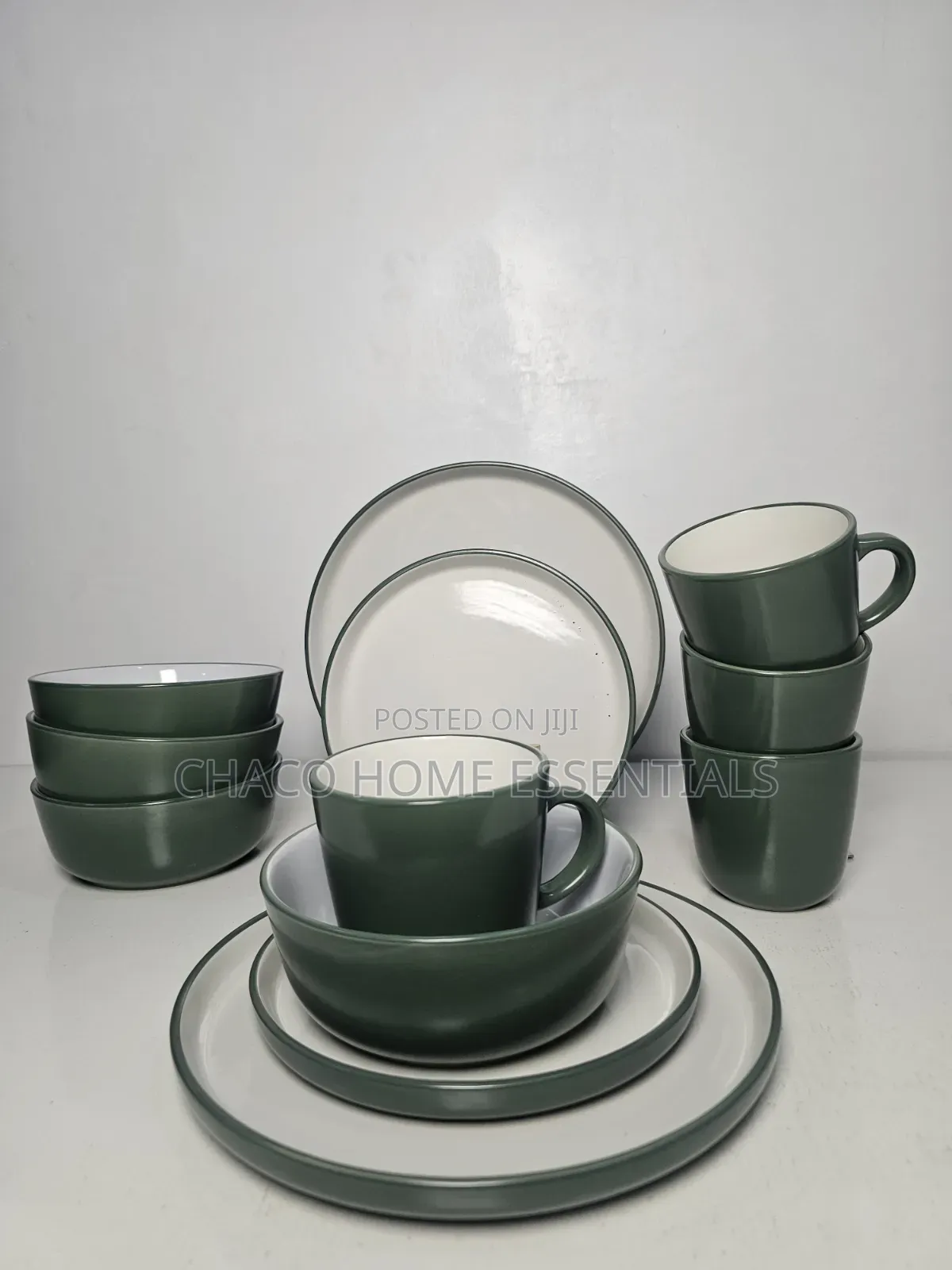 16-Piece Sage Green (White Interior)Dinnerware Set