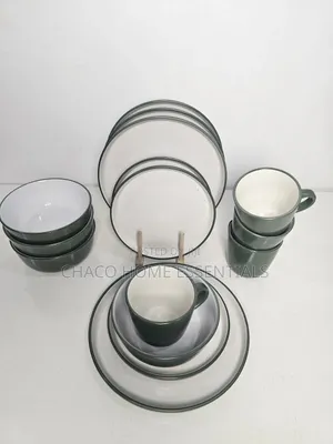 16-Piece Sage Green (White Interior)Dinnerware Set