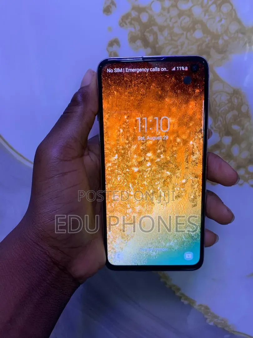 Samsung Galaxy S10e 128 GB Blue