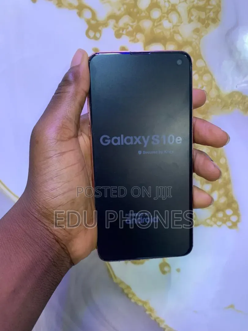 Samsung Galaxy S10e 128 GB Blue
