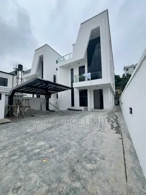 5bdrm Duplex in Lekki for sale