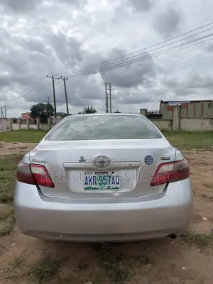 Toyota Camry LE 4dr Sedan (2.4L 4cyl 5A) 2008 Silver