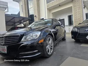 Mercedes-Benz C300 2013 Black