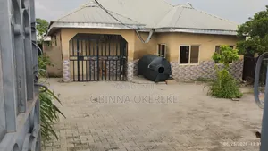 3bdrm Bungalow in Karu-Nasarawa for sale