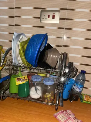 Kitchen Rack With Spicies Jar. Very Good Condition