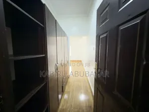 3bdrm Apartment in Wuye for rent