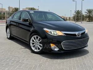 Toyota Avalon Limited Sedan FWD (3.5L 6cyl 6A) 2013 Black