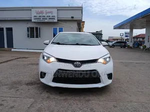 Toyota Corolla 2016 White