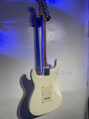 Bullet Strat Squier Lead Guitar by Fender