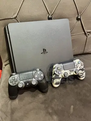 Ps4 Slim 500gb/2 Pads&Games