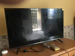 Hisense Smart TV 43 Inches