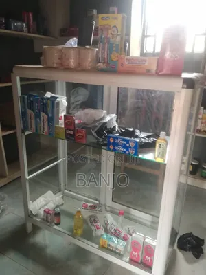 Show Glass