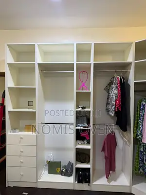 Closet Wardobe