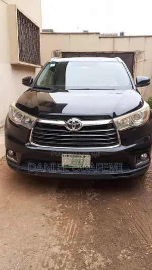 Toyota Highlander Limited 4x4 V6 (3.5L 6cyl 8A) 2017 Black