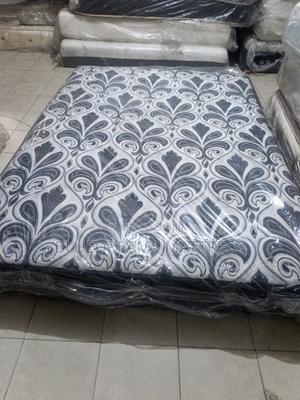 Neatly Used 5by6 USA Hybrid Spring Mattress