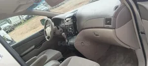 Toyota Sienna LE AWD 2005 Gold