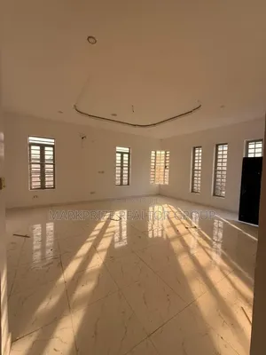 4bdrm Duplex in Ikota Lekki Lagos for sale