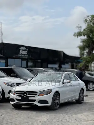 Mercedes-Benz C300 Base 4Matic Sedan AWD (2.0L 4cyl 7A) 2016 White