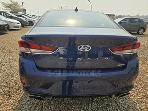 Hyundai Sonata Sport 2019 Blue