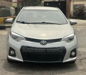Toyota Corolla S 4dr Sedan (1.8L 4cyl CVT) 2014 Silver