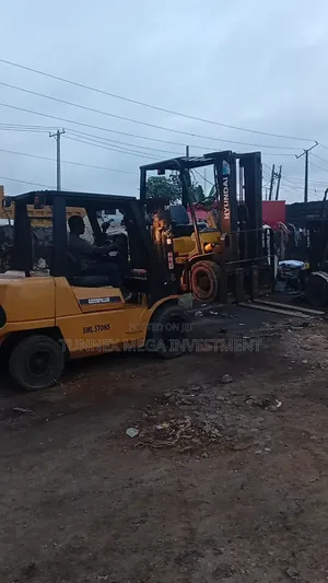 5tons Caterpillar Forklift