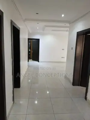 3bdrm Apartment in Alagomeji for rent