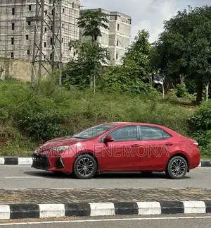 Toyota Corolla 2015 Red