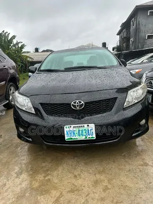 Toyota Corolla LE 4dr Sedan (1.8L 4cyl 4A) 2010 Matt Black