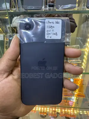 Apple iPhone 16e 128 GB Black
