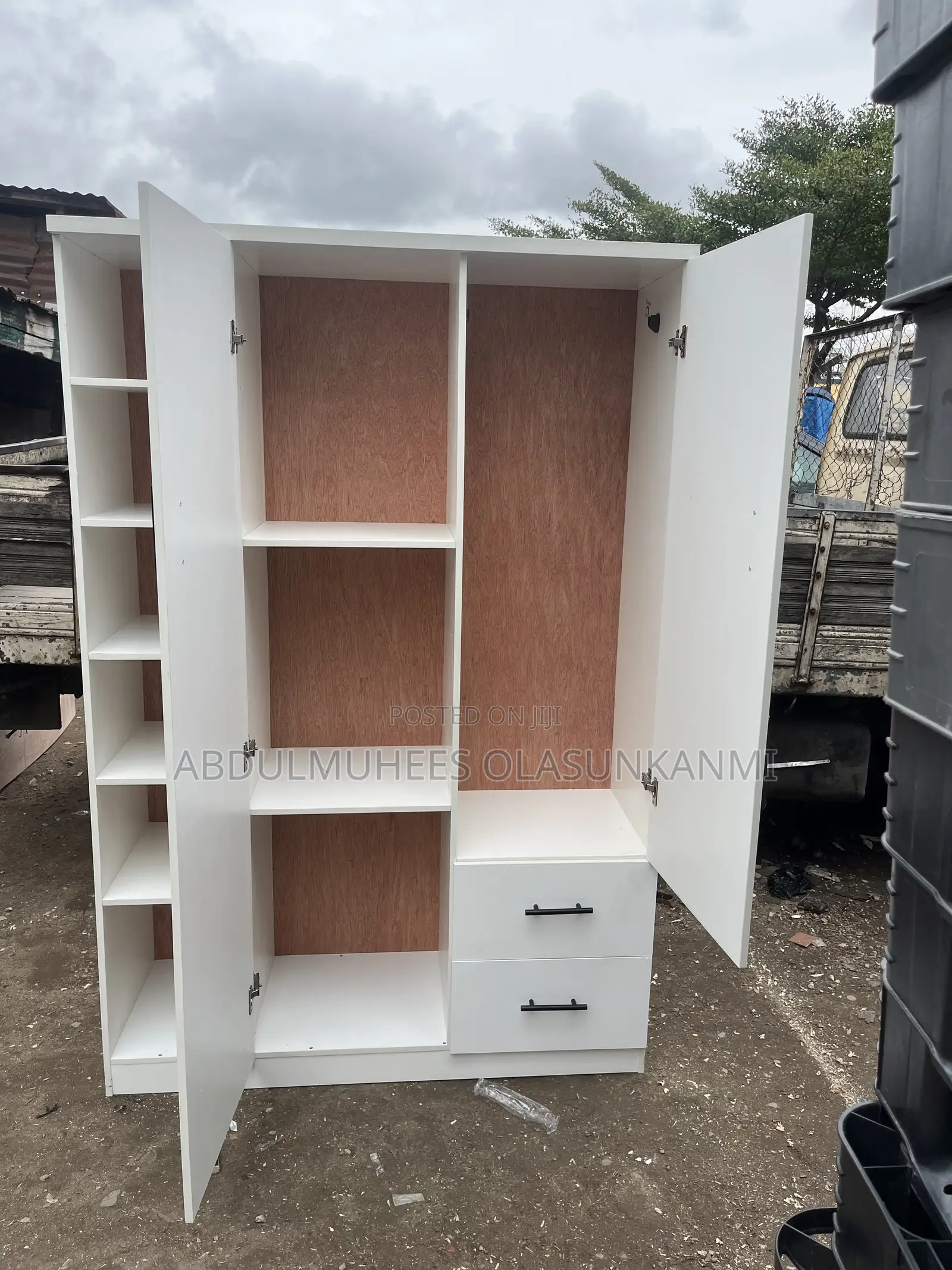 4ft by 6ft Fine Closet