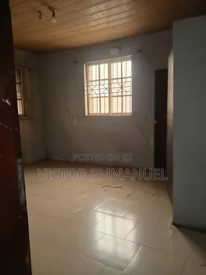 3bdrm Apartment in Ebute Metta for rent