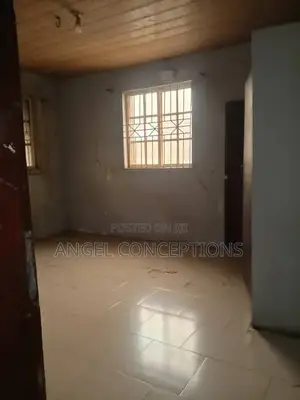 3bdrm Apartment in Ebute Metta for rent