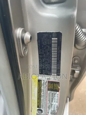 Toyota Camry LE 4dr Sedan (2.5L 4cyl 6AM) 2010 Gold