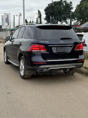 Mercedes-Benz GLE-Class GLE 350 2018 Blue