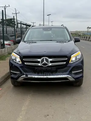 Mercedes-Benz GLE-Class GLE 350 2018 Blue