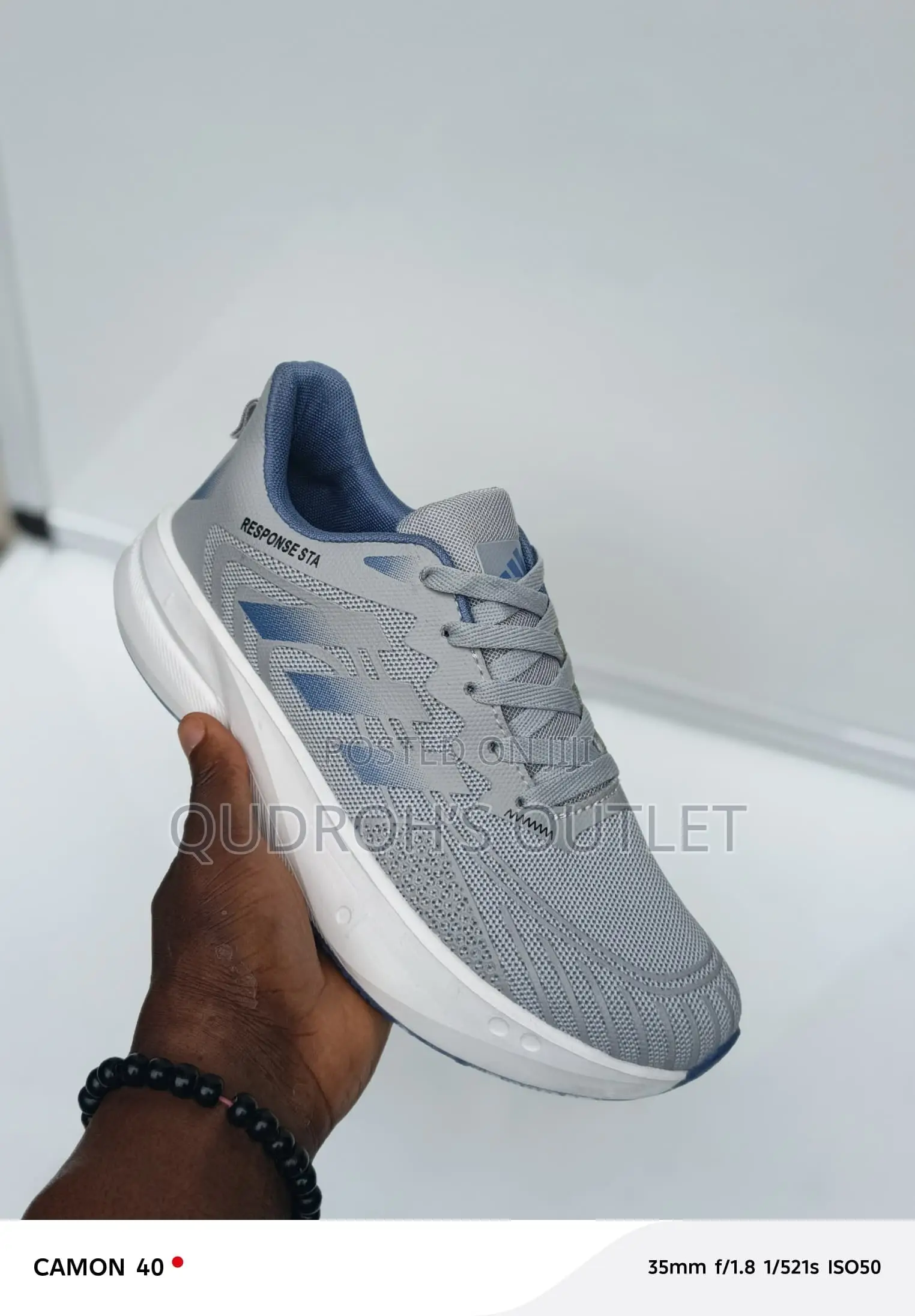 Adidas Sneakers