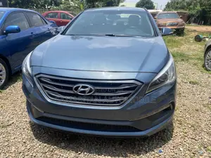 Hyundai Sonata SE 2016 Blue