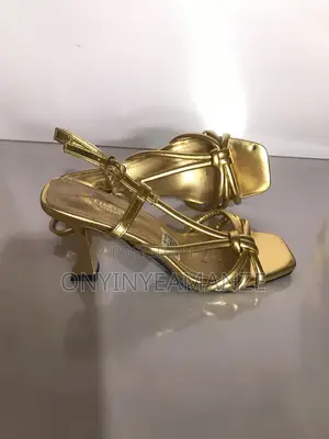 Onyinyechi Collections