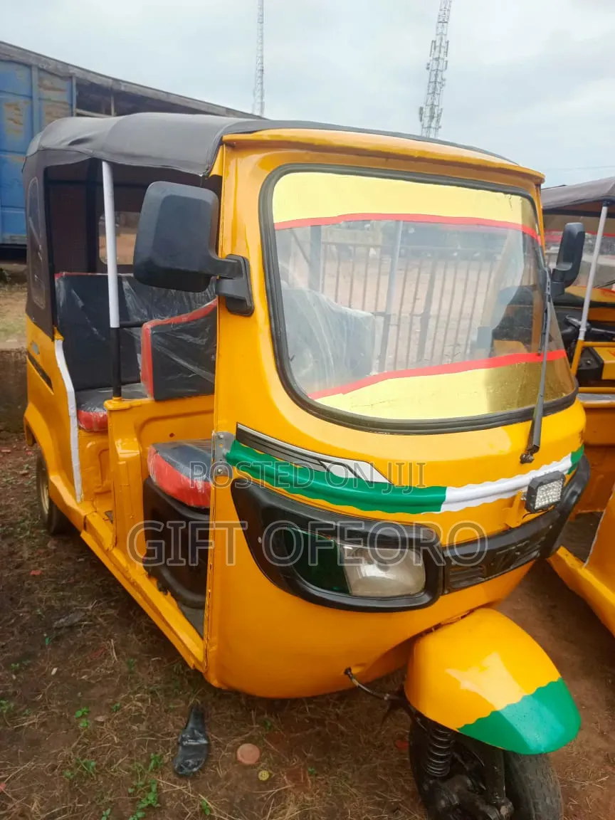 TVS 2015 Yellow
