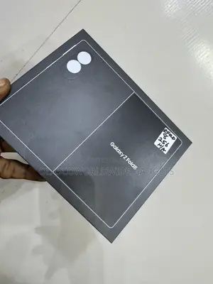 New Samsung Galaxy Z Fold8 256 GB Silver