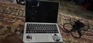Laptop HP Elite X2 1011 G1 8GB Intel Core i5 HDD 250GB