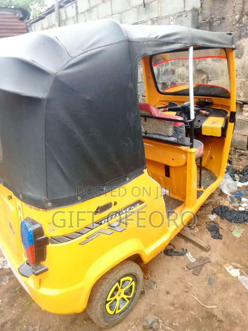 TVS 2015 Yellow
