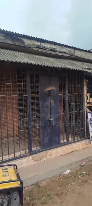 Shop to Let