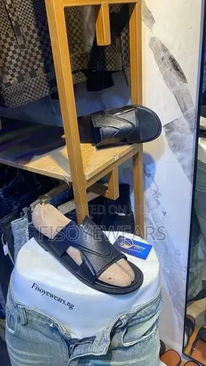 Black Louis Vuitton Pam Slippers