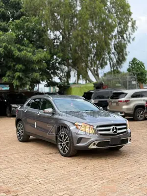Mercedes-Benz GLA 250 2015 Gray