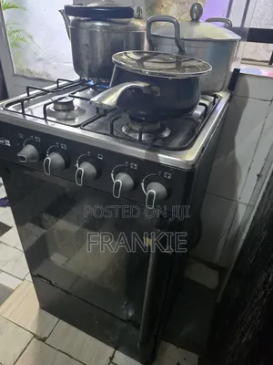 4-Burner Gas Cooker With Oven