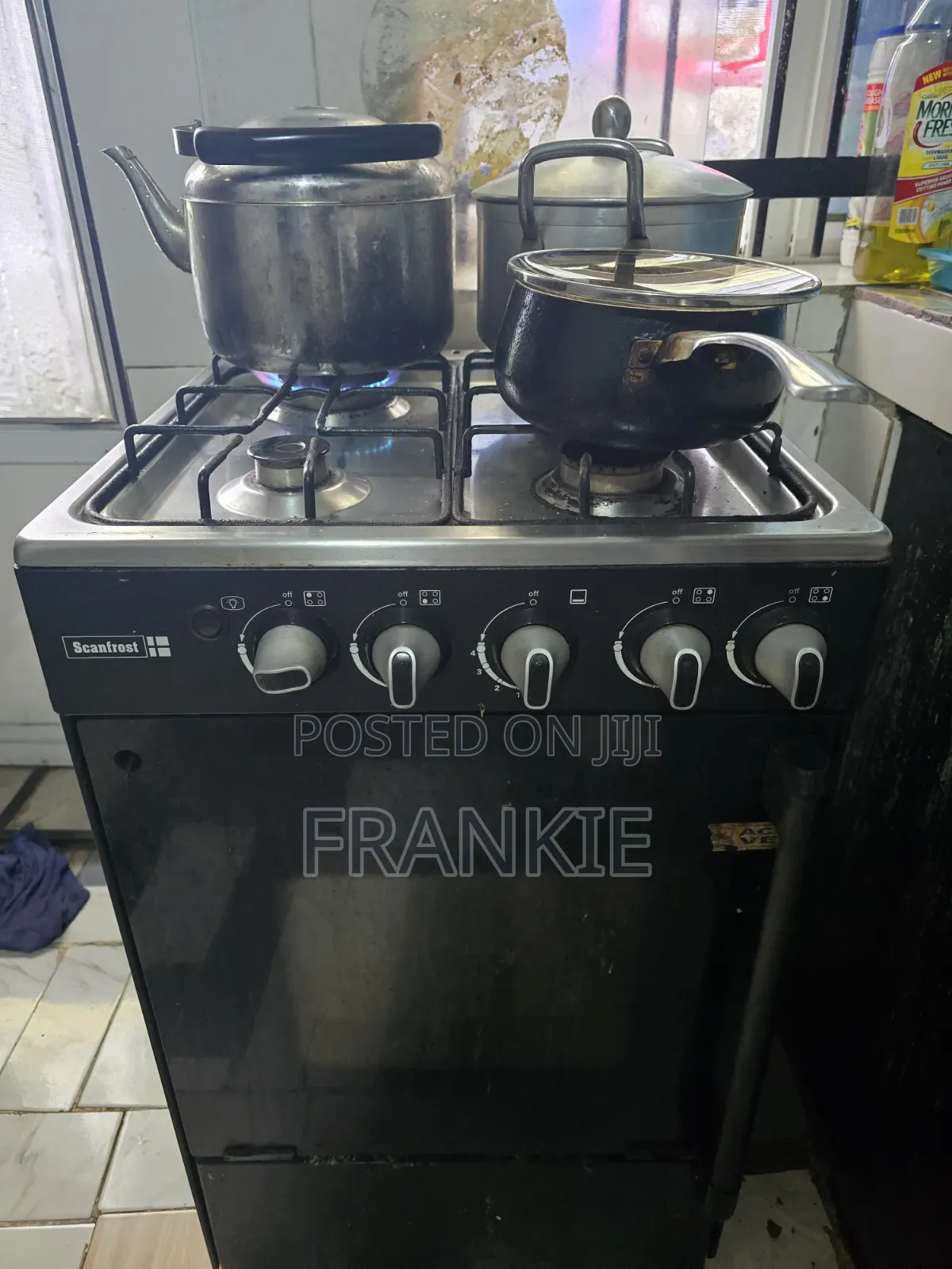 4-Burner Gas Cooker With Oven