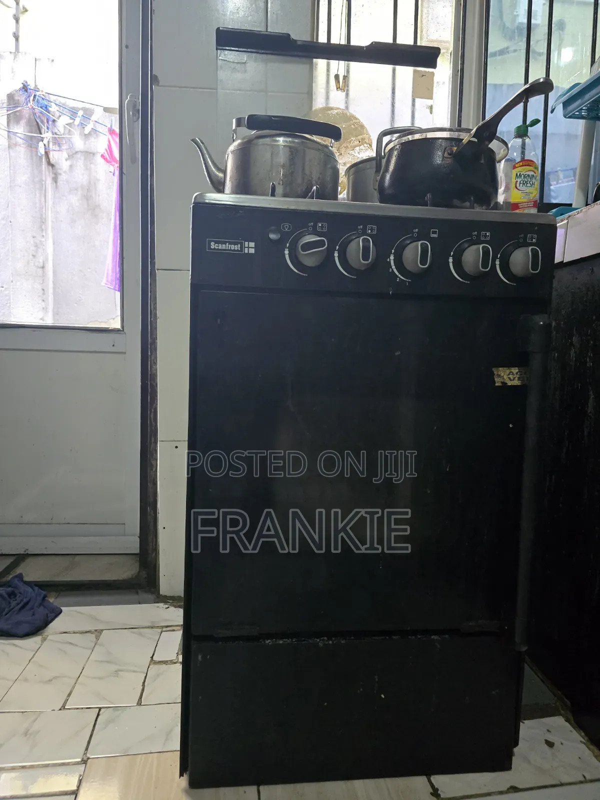 4-Burner Gas Cooker With Oven
