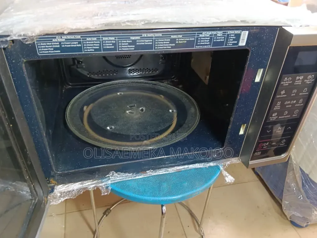 30L Samsung Microwave Digital