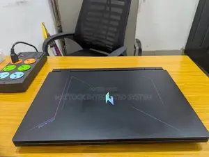 Laptop Acer Nitro V 17 16GB AMD Ryzen 7 SSD 1T